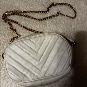 White Chevron Crossbody Bag with Gold Chain
